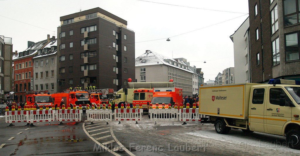 Feuerwehr Rettungsdienst Koelner Rosenmontagszug 2010 P002.JPG